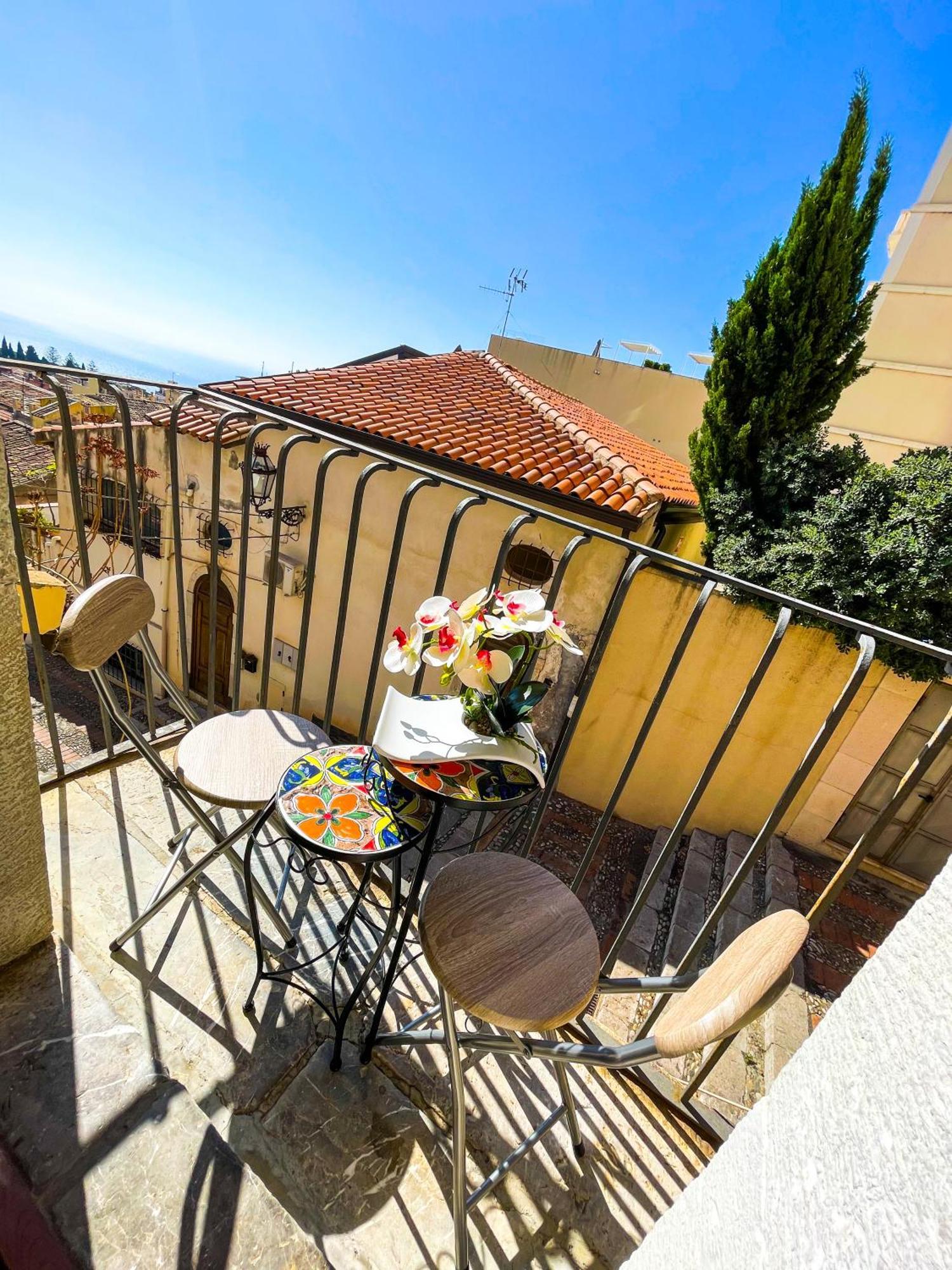 Panoramic Taormina Center Appartement Buitenkant foto